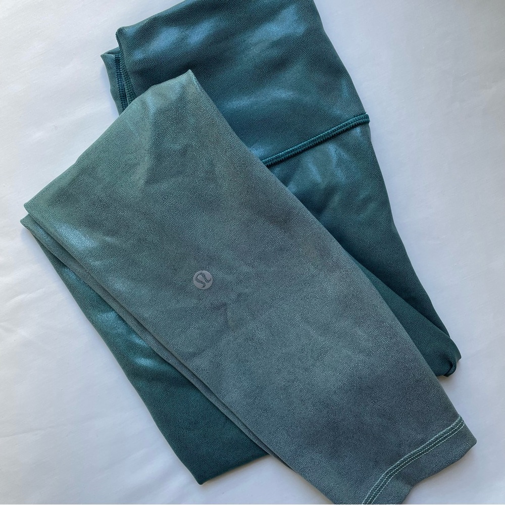 Women’s Lululemon Wunder Train High-Rise Tight Yoga Leggings 25" *Foil Size 4